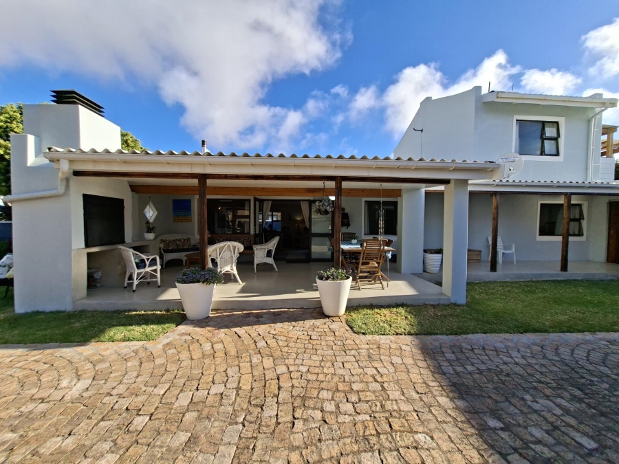 4 Bedroom Property for Sale in Pringle Bay Western Cape